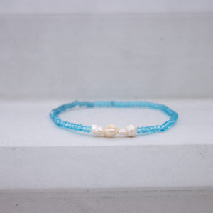 Sparkling Pearl Bracelet