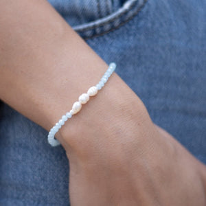 Sparkling Pearl Bracelet